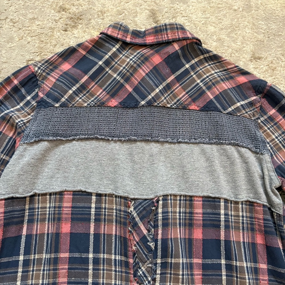Girl Krazy Women’s Plaid Long Sleeve Button Down Raw Edge Shirt Size Small - Picture 12 of 16